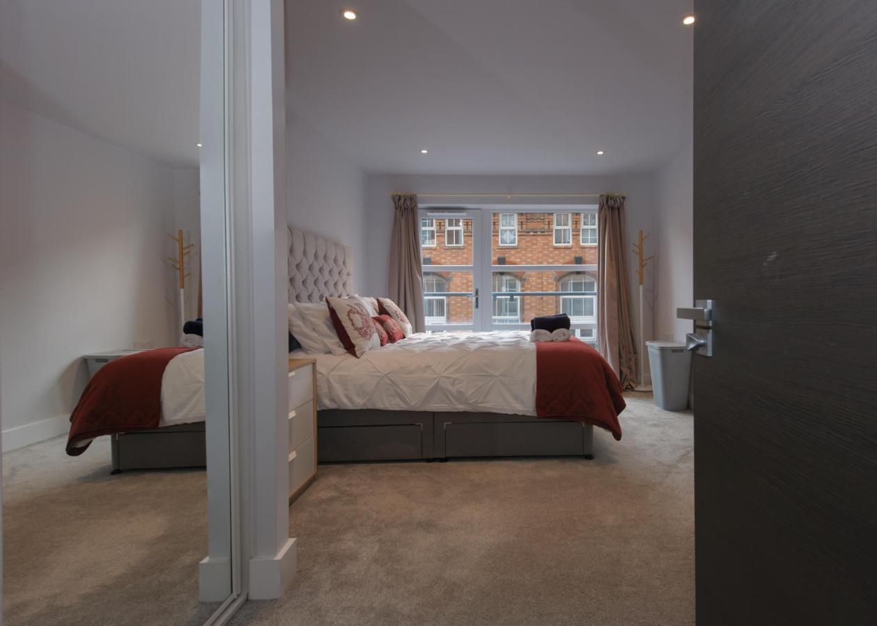 Gorgeous Spacious 2 Bed 2 Bath Apartment 莱切斯特 外观 照片