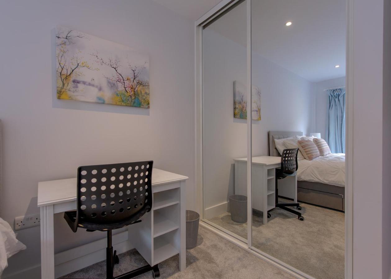 Gorgeous Spacious 2 Bed 2 Bath Apartment 莱切斯特 外观 照片