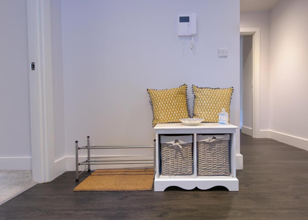 Gorgeous Spacious 2 Bed 2 Bath Apartment 莱切斯特 外观 照片