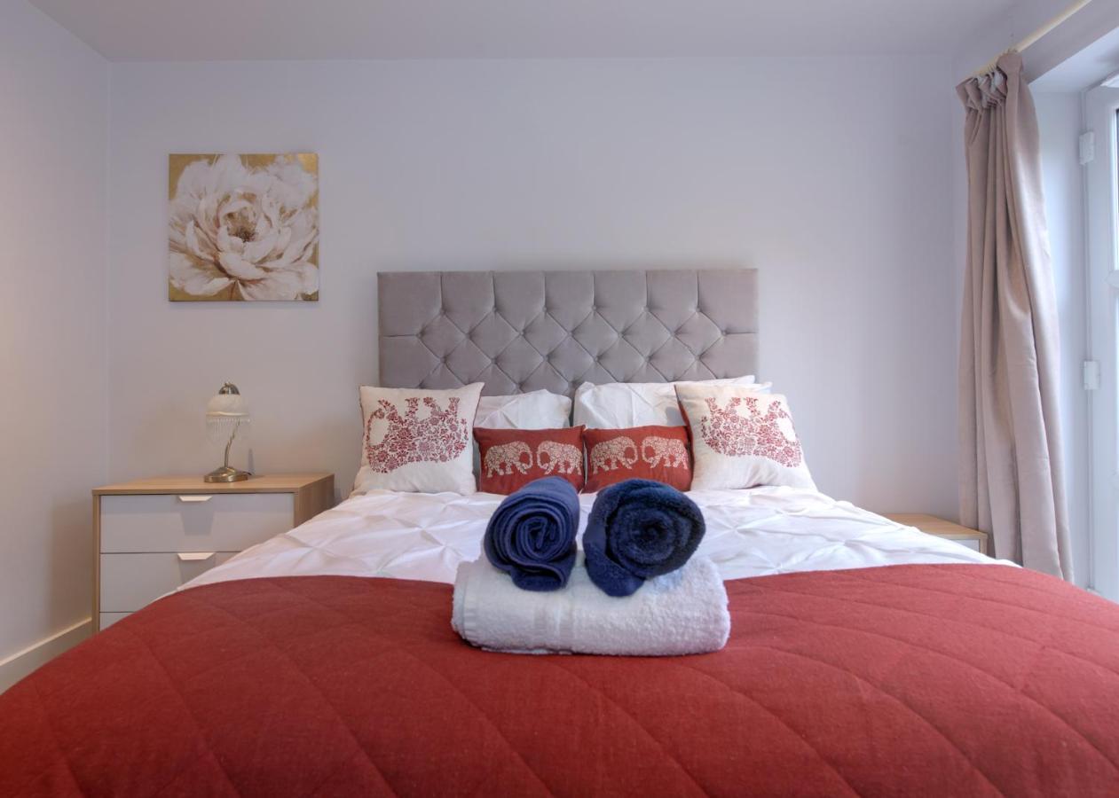 Gorgeous Spacious 2 Bed 2 Bath Apartment 莱切斯特 外观 照片